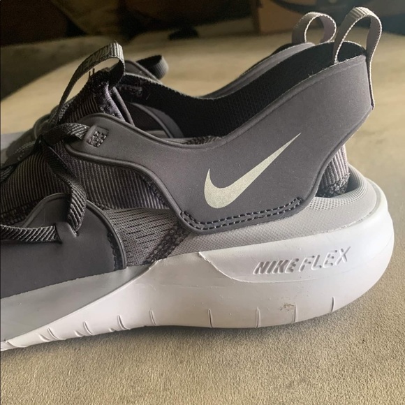 nike running shoes size 14